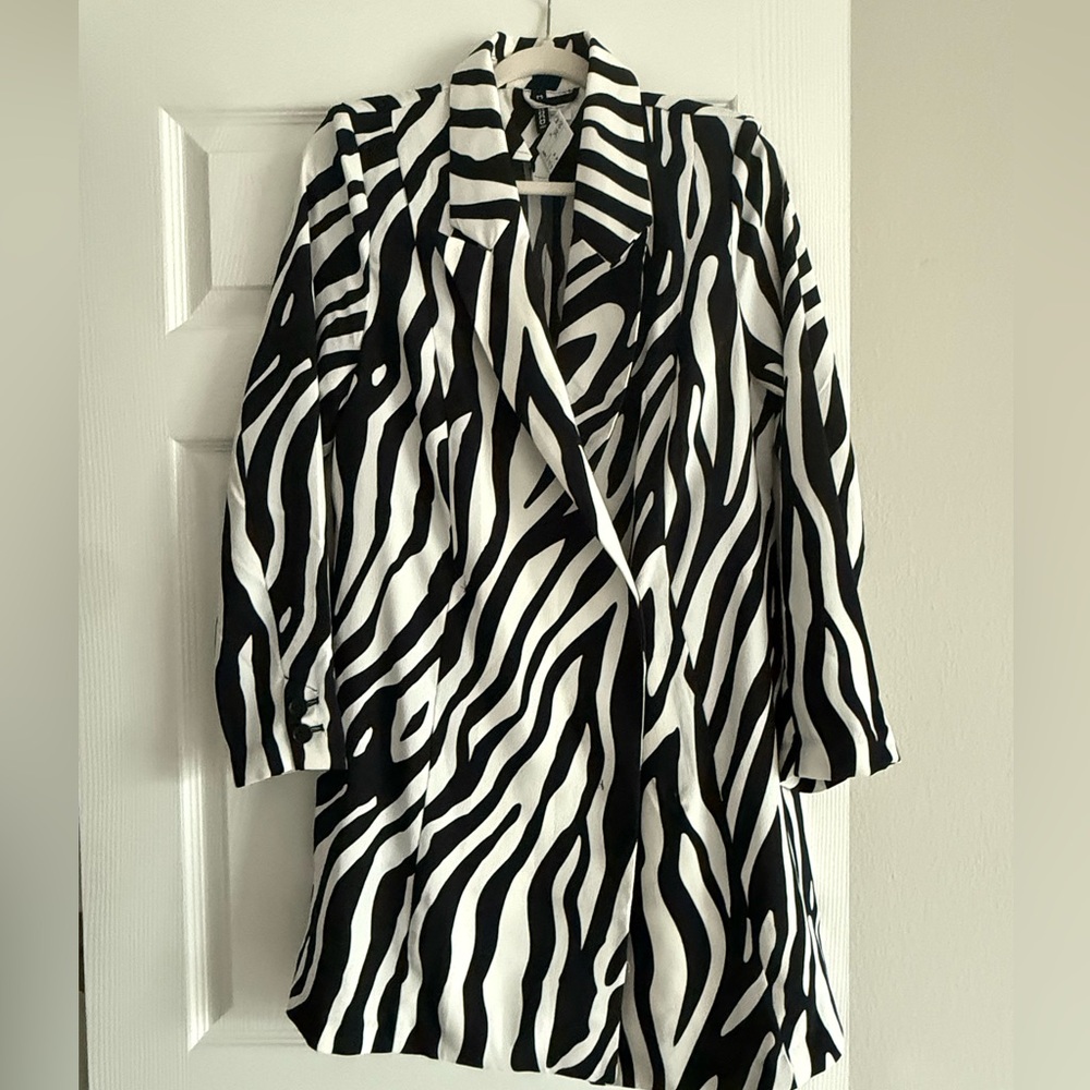 H&M Black and White Zebra blazer dress/jacket